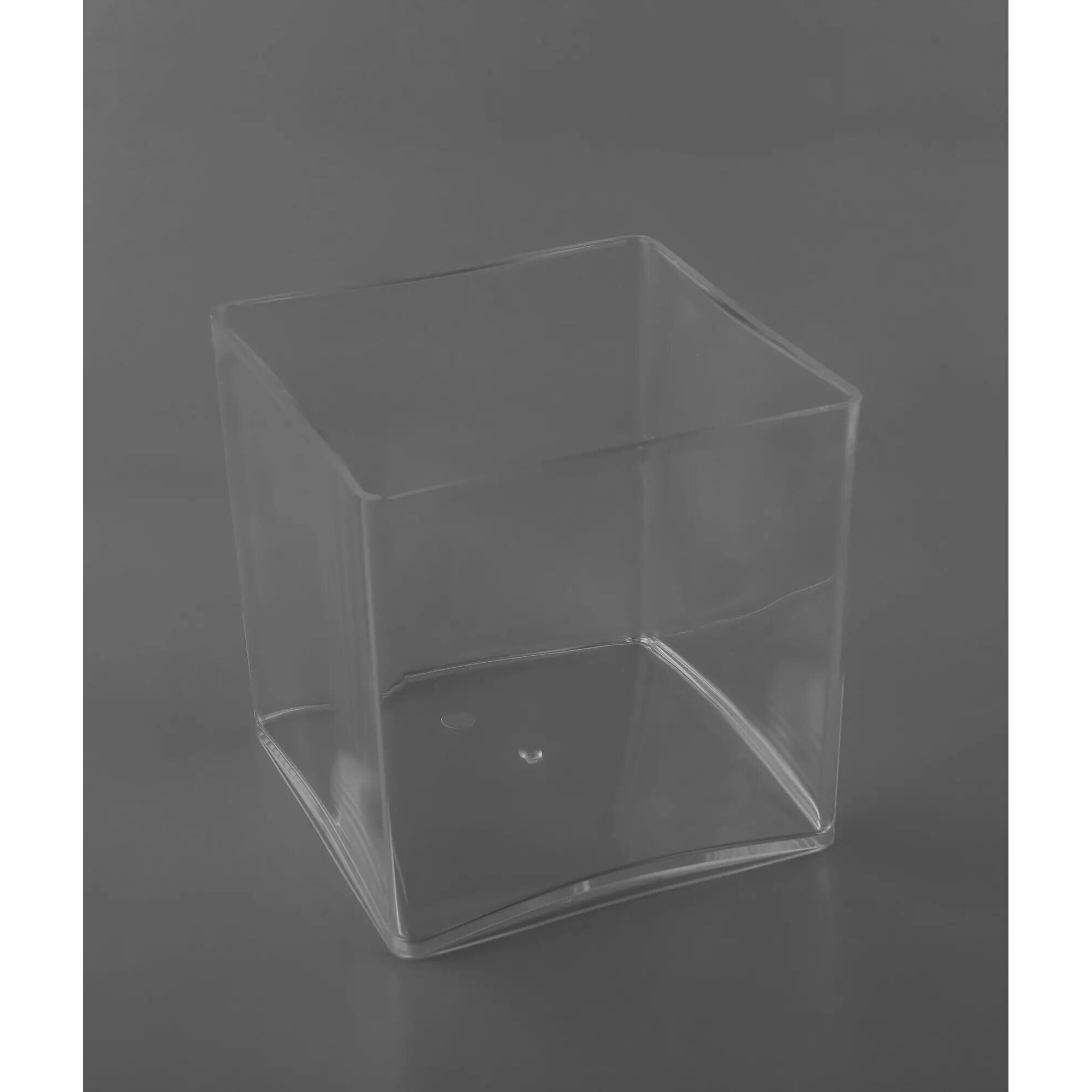 Cache pot carré transparent en plastique rigide 14x14 H15 cm pour compositions florales professionnelles fleuristes