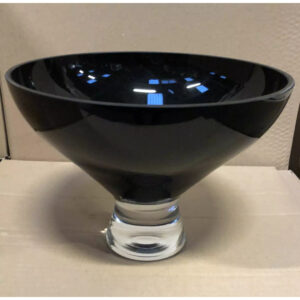 Coupe en verre noir sur pied diamètre 21,5 cm pour compositions florales professionnelles