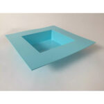 Jardinière carrée en plastique rigide bleu pastel 24x24 cm pour compositions florales professionnelles