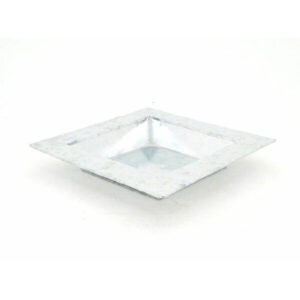 Jardinière carrée en zinc naturel 17x17 cm pour compositions florales professionnelles fleuristes