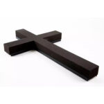 Mousse croix funéraire noire 80cm sur base plastique pour compositions florales de deuil et Toussaint