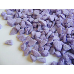 Pépites décoratives lilas 6-9mm en seau de 5 litres GHISI WALTER pour compositions florales et verreries