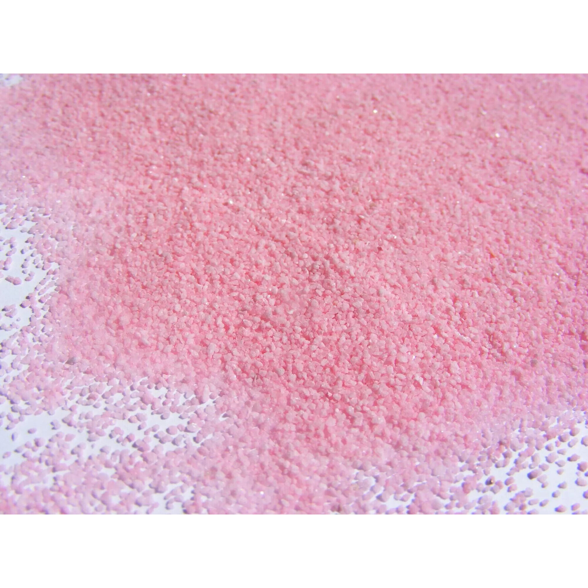 Sable décoratif rose granulométrie fine pour compositions florales et verreries décoratives