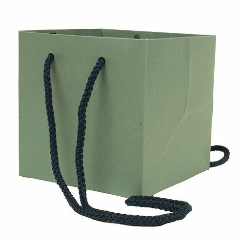 Sac kraft vert sauge carré 13x13x13 cm avec cordelière pour fleuriste transport bouquets