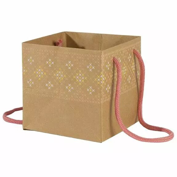 Sac kraft rose avec anses corde 13x13x13 cm pour fleuriste emballage bouquet