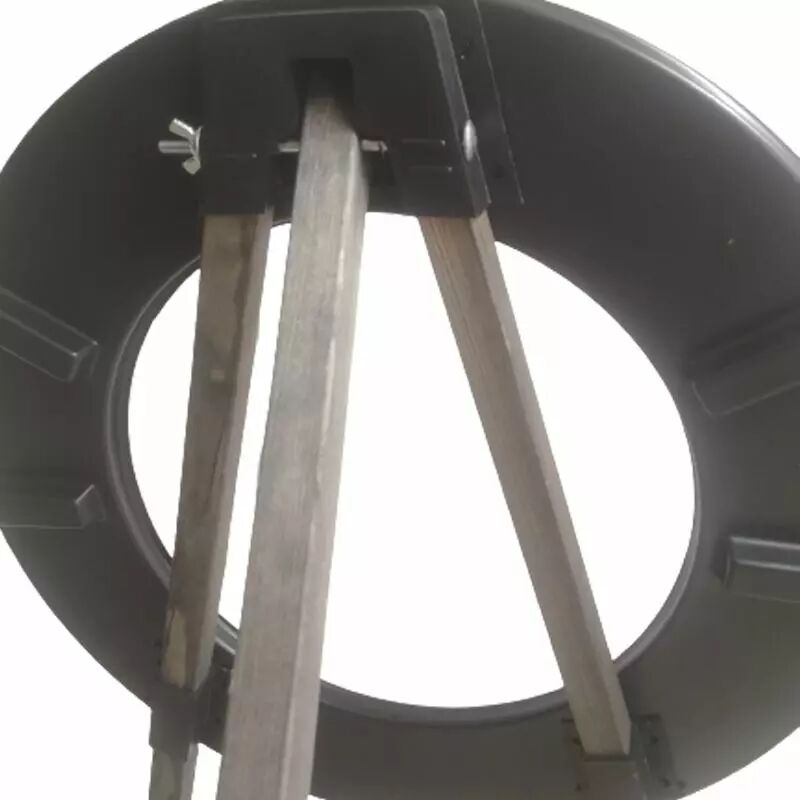 Support couronne mortuaire en bois 120 cm avec fixation pour fleuriste