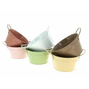 Grande bassine ronde en zinc à anses en coloris pastel pour centre de table et composition florale
