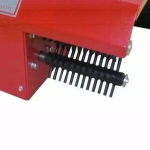 Brosse souple de rechange montée sur une machine à défolier et désépiner les tiges de fleurs