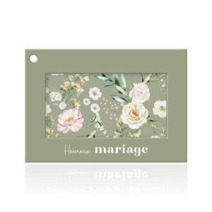 Carte Heureux mariage vert sauge illustrée de roses blanches pour bouquet de mariés de fleuriste