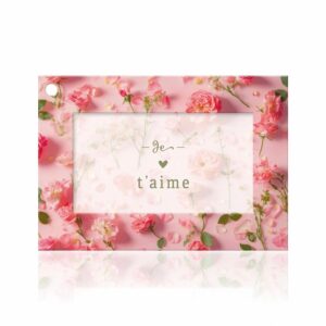 Carte Je t'aime à photo de roses et pétales sur fond rose pour bouquet de Saint-Valentin
