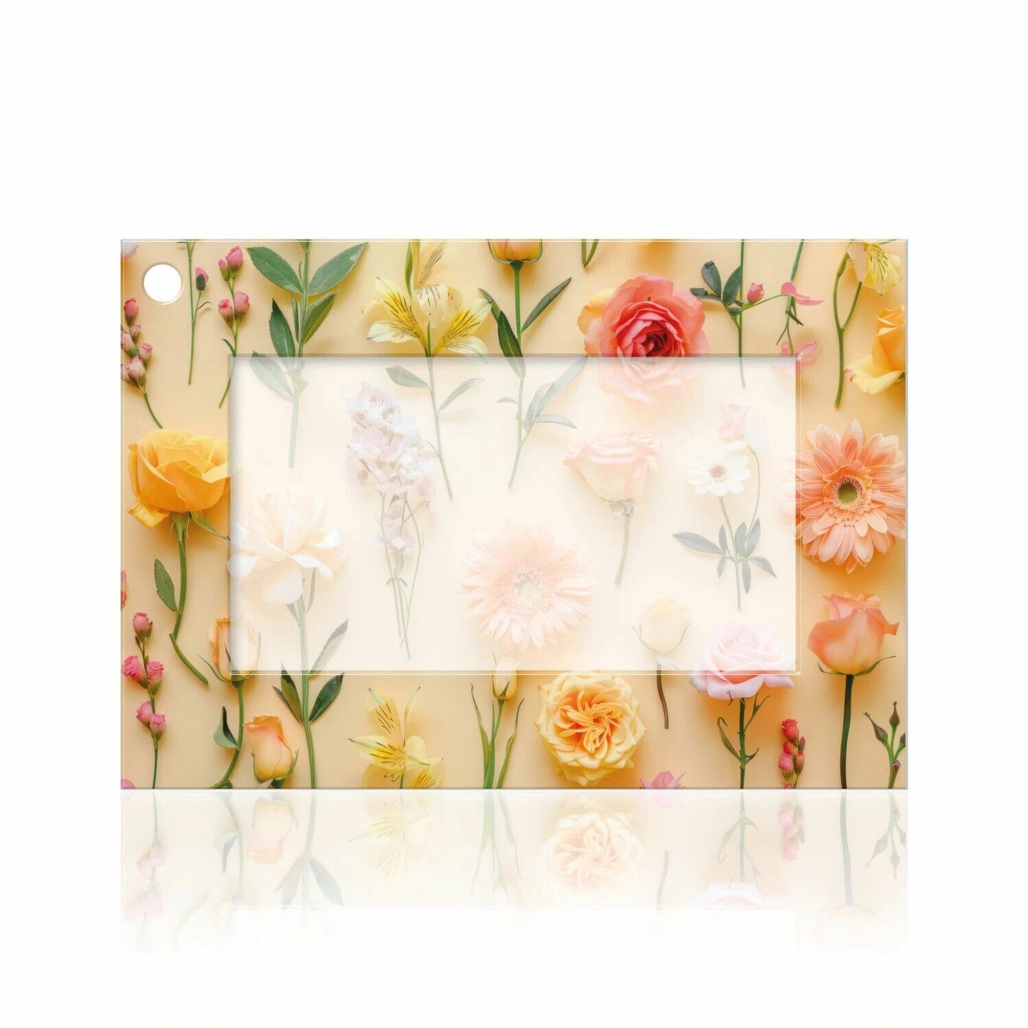 Carte de vœux sans texte à photo de fleurs posées sur fond jaune pâle pour bouquet de fleuriste