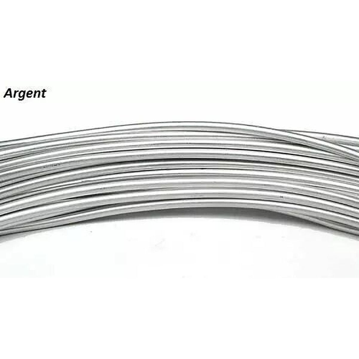 Fil d'aluminium argenté 2 mm en gros plan pour armatures et structures de compositions florales