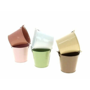 Mini seaux en zinc à anse en coloris pastel assortis pour cadeaux d'invités et mini plantes