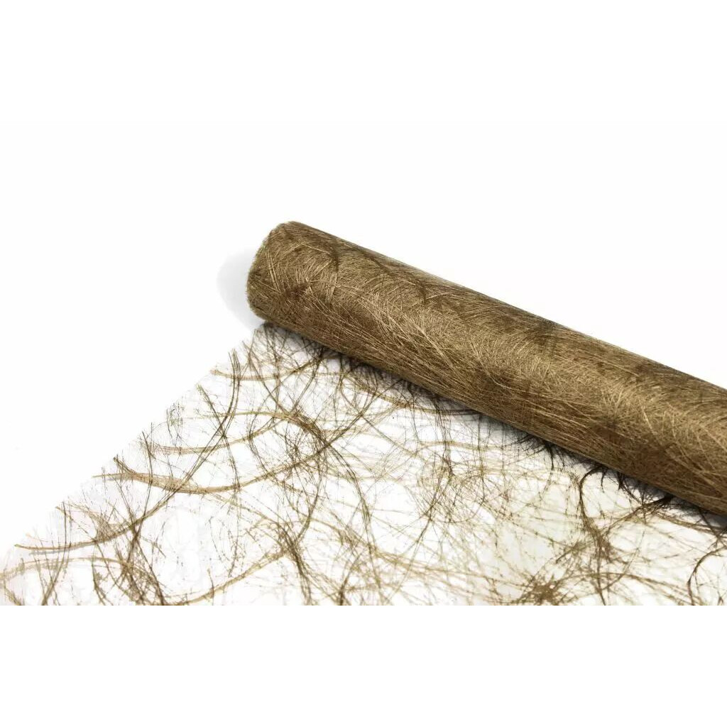 Rouleau de fibre ajourée métallisée or en voile de fils entrecroisés pour habiller les bouquets de Noël, vue 2