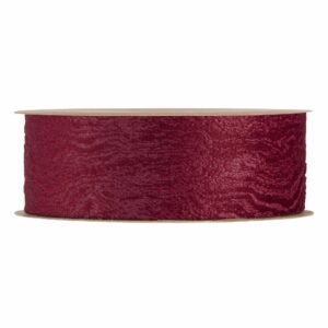 Bobine de ruban bordeaux à texture froissée et reflets satinés pour compositions florales de Noël